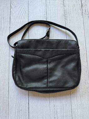 Vintage Derek Alexander DAL Black Leather Multi-Pocket Crossbody Travel Purse
